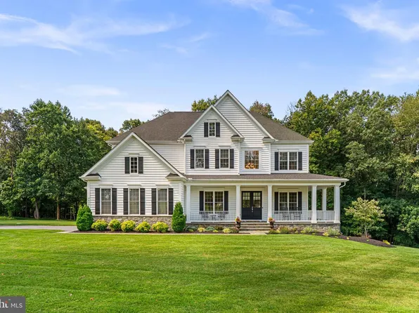 4020 Baker Path Dr, Westminster, MD 21157