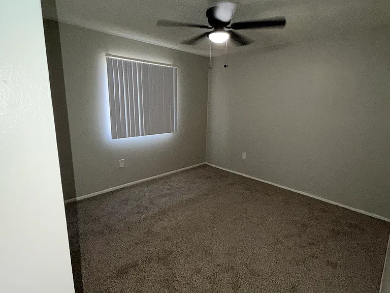The Addison Apartment — Photo 22