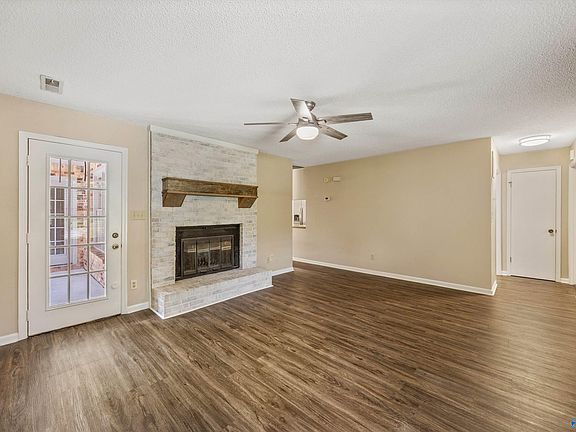 5th image of 335 Chateau Dr SW