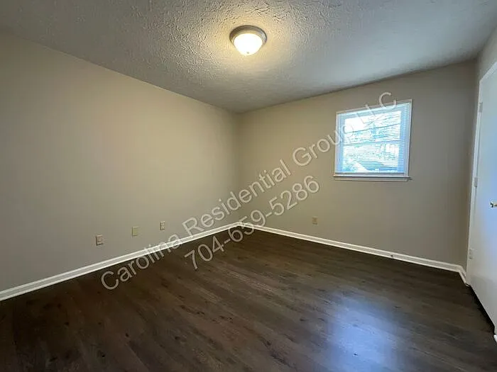 322 E Sumter St #4 — Photo 10