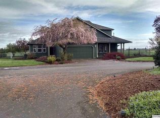 8445 Hazelgreen Rd NE, Silverton, OR 97381