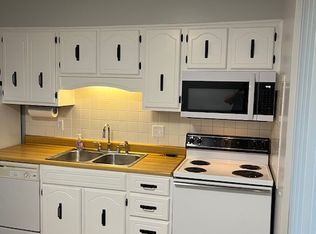 407 Evergreen St APT C, Leavenworth, KS 66048