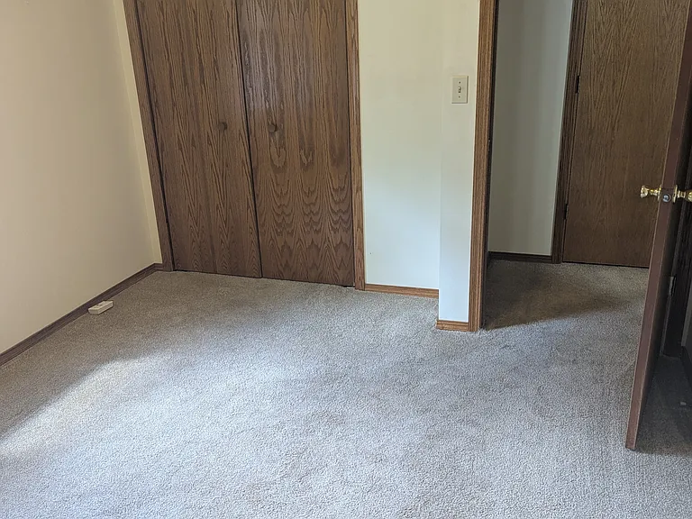 1357 Regal Ave — Photo 7