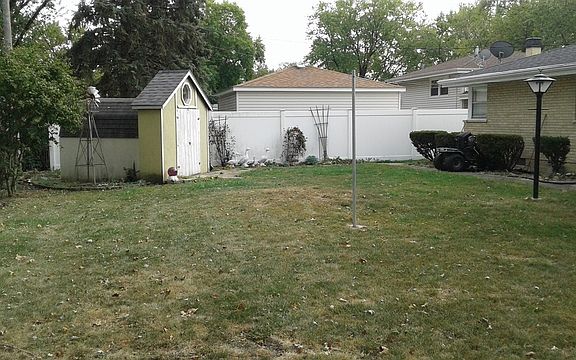 2nd image of 420 Tana Ln