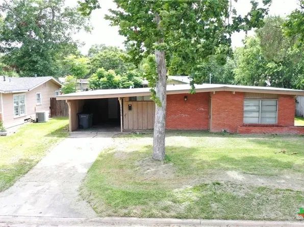 3606 Greenwood St, Victoria, TX 77901