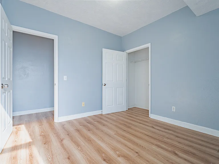 237 Benton St #201 — Photo 10