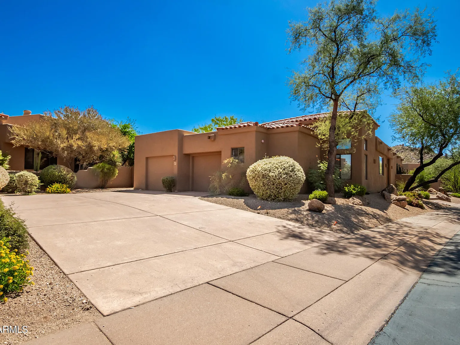 2 bed, 3.0 bath, 2506 sqft, $6,000 — Photo 3