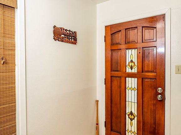 3rd image of 3308 La Vista Ave