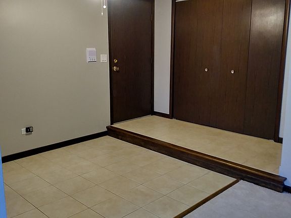2nd image of 13515 Le Claire Ave APT 60