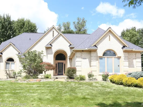 46294 Cordoba Dr, Novi, MI 48374