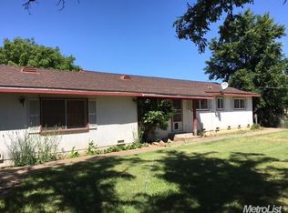 9020 Bradshaw Rd, Elk Grove, CA 95624