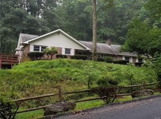 155 Hexenkopf Rd, Easton, PA 18042