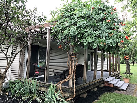 3rd image of 4660 E Woodland Dr