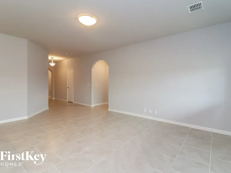 1089 Nighthawk Trl — Photo 5