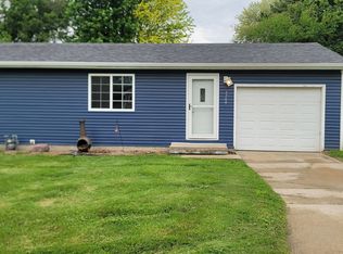 5704 S 17th St, Saint Joseph, MO 64504