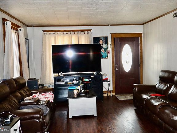 4th image of 3420 Penn Ave