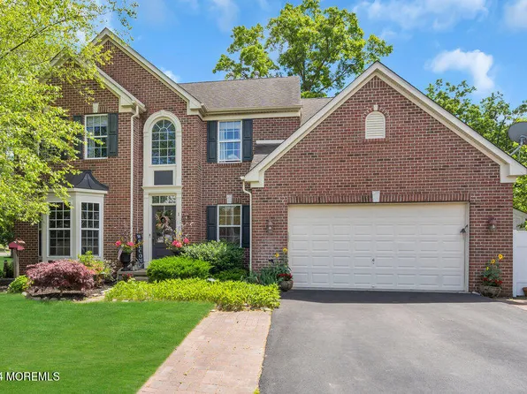 1 Warren Point Court, Howell, NJ 07731