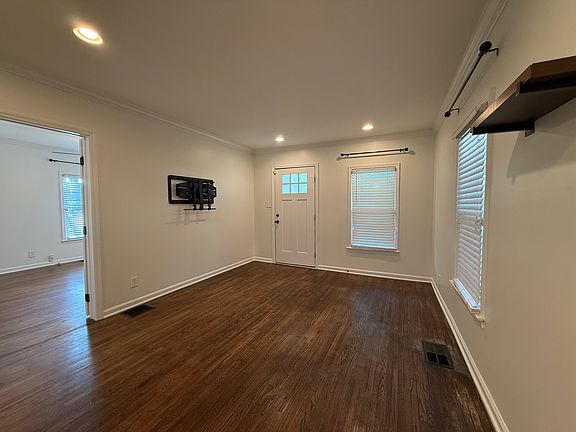 5th image of 5205 Park Ave