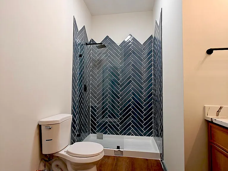 1001 W 31st St #C2 — Photo 9