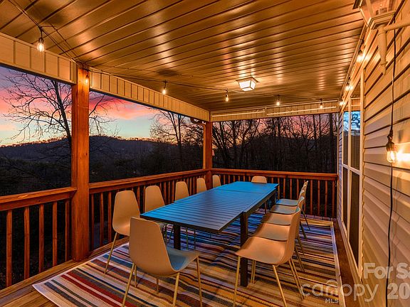 2nd image of 36 Wineberry Ln