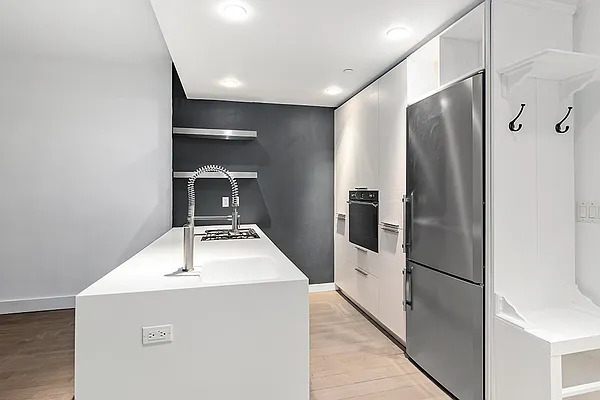 Rented by Compass | media 12