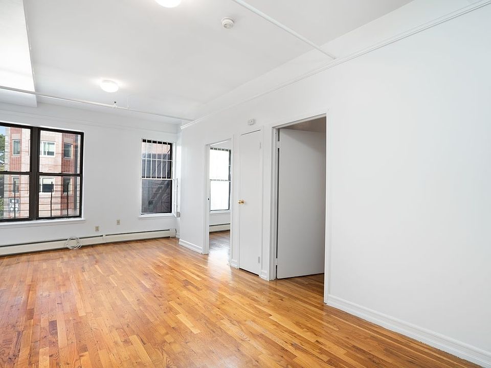 1st image of 30 Bradhurst Ave #3A7