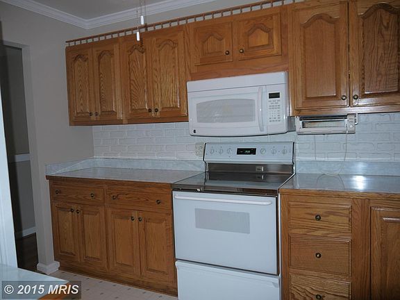 5th image of 217 Burlington Dr