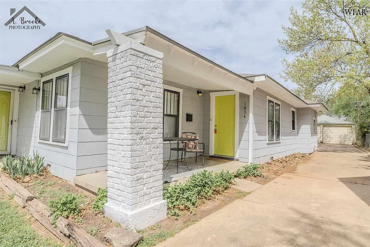 1 bed, 1.0 bath, 700 sqft, $850 — Photo 2