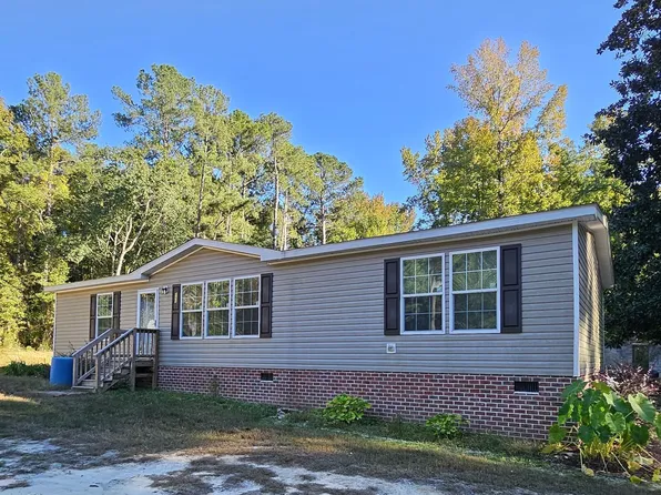168 Brookside Road, West End, NC 27376