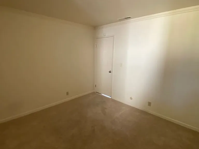 707 Timber Trl — Photo 15