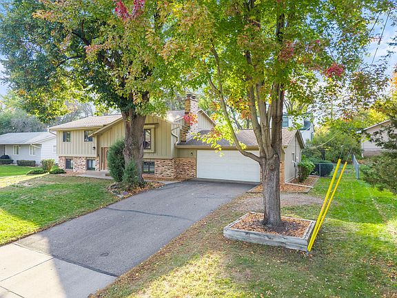 3rd image of 6733 Willow Ln