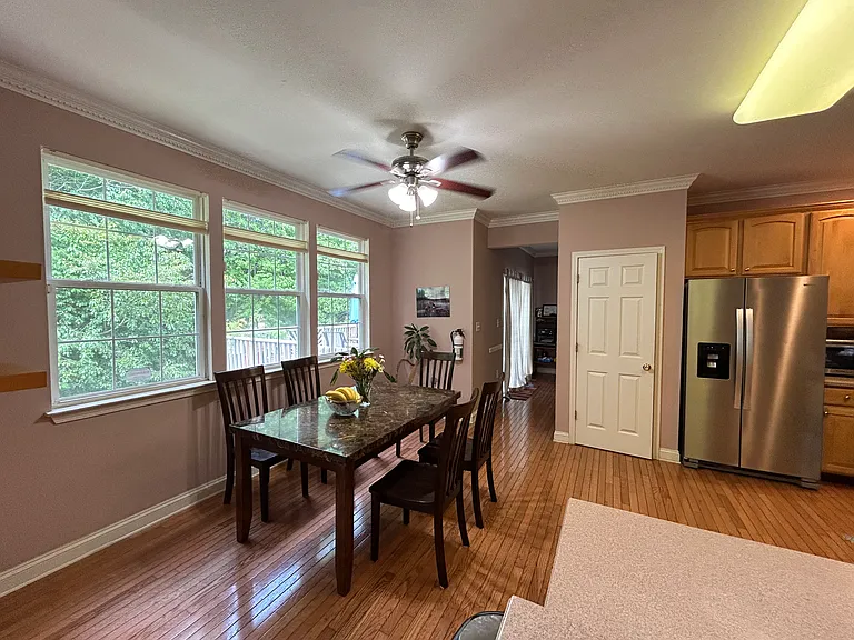 240 Kensington Dr — Photo 8