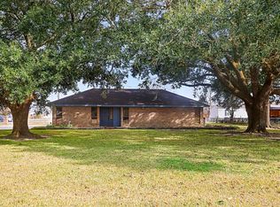 801 S John M Hardy Dr, Abbeville, LA 70510