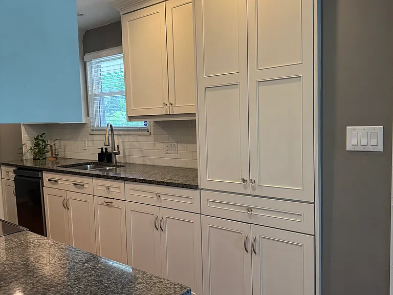 2109 Blue Ridge Blvd — Photo 5