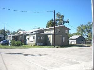 3rd image of 13620 Us Highway 87 W
