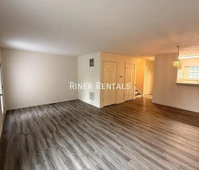 2412 Millwood Loop — Photo 7