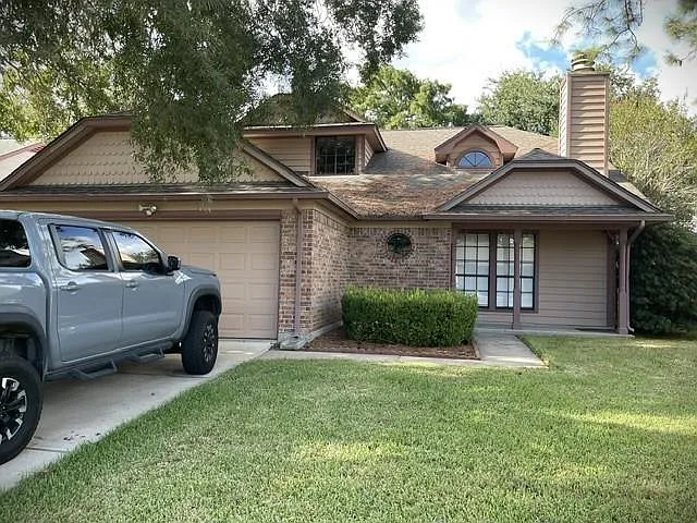 4 bed, 2.5 bath, 2123 sqft, $2,290 — Photo 3
