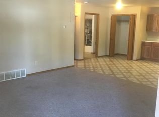 534 W Main St, Hilbert, WI 54129