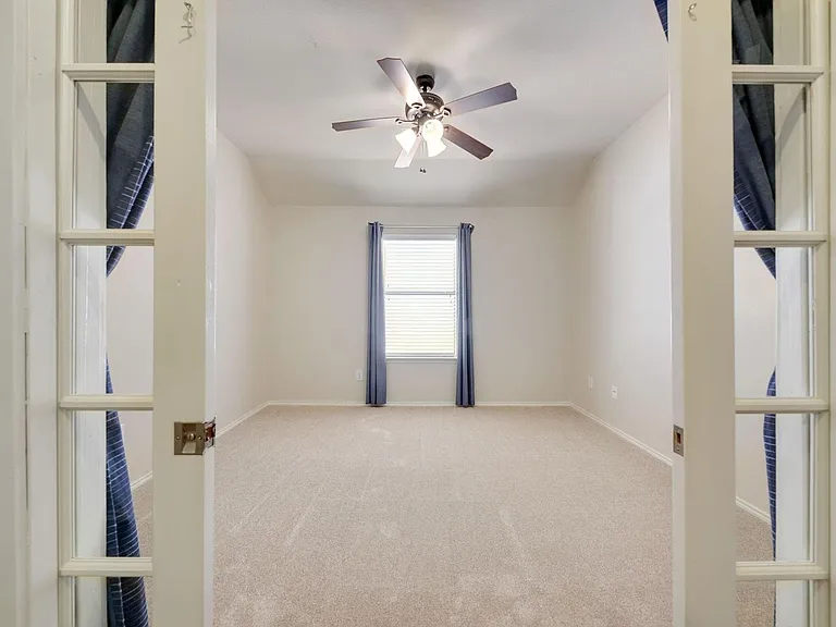 2108 Hayes St — Photo 10