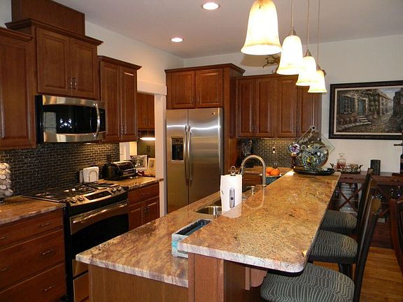 Gourmet Kitchen