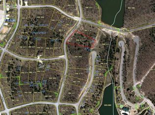 235 Weatherstone Dr, Reeds Spring, MO 65737