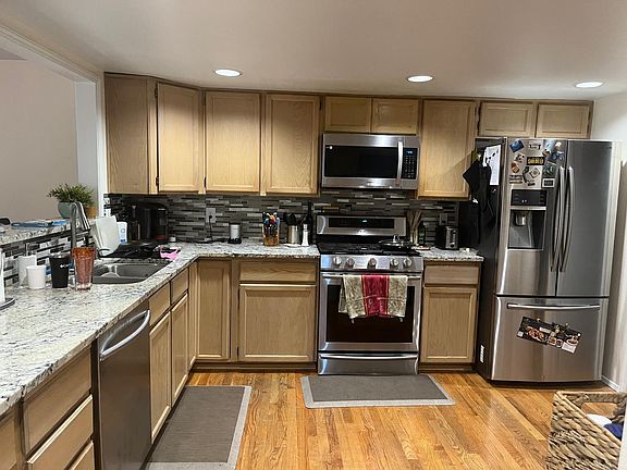 2nd image of 13422 NE 89th Ct