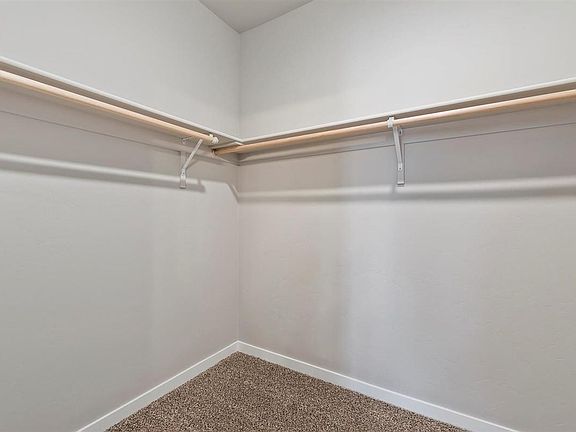 3rd image of 7454 N Gardener Ln