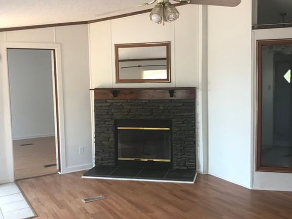 3rd image of 35 Bower St