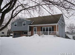 15 Blueberry Rd, Liverpool, NY 13090