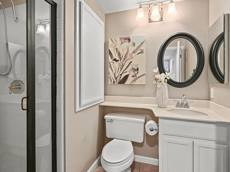 208 Promenade Ln — Photo 15