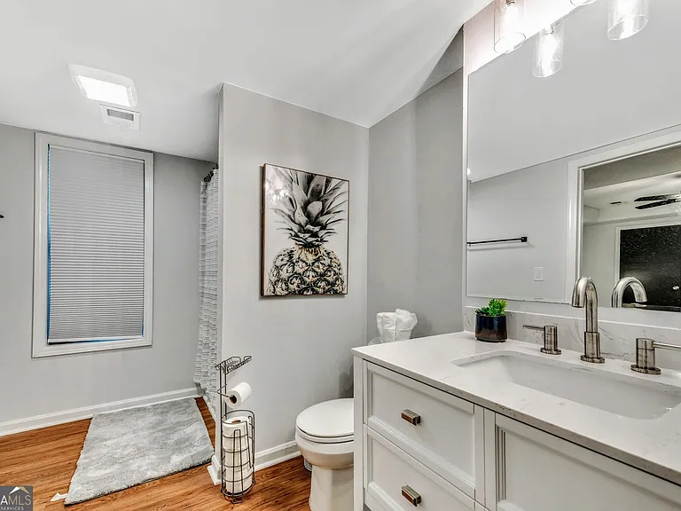 3870 Northpoint Dr — Photo 23