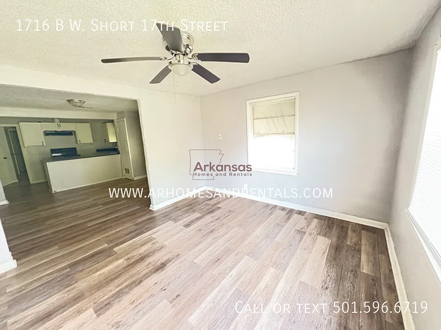 1716B W. Short 17th Street | 2 Bedrooms | 1 Bathroom ~ 1/2 Off 1st Month's Rent Special — Photo 3