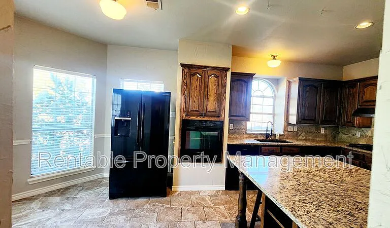 1185 Len Mar Dr — Photo 5