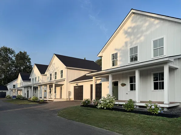 15 Magnolia Lane #15, Gardiner, ME 04345